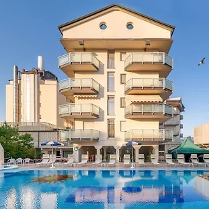 **** Hotel Universal Italien